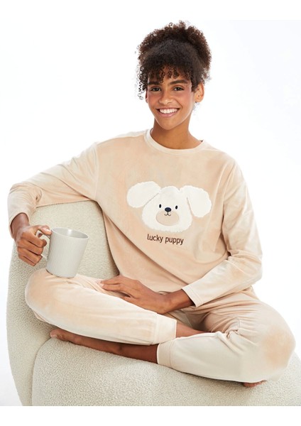 Lcw Young Bej Bisiklet Yaka Nakışlı Kadın Kadife Pijama Takımı