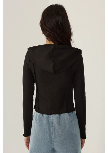 Kadın Çıtçıtlı Üst Siyah