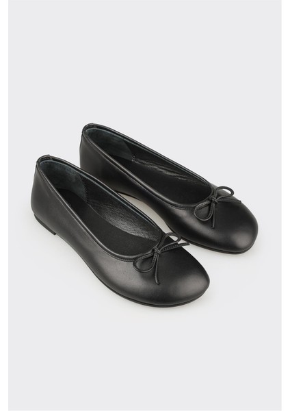 Siyah Deri Kadın Günlük Ayakkabı fiyatları