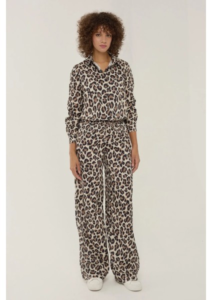 Kadın Leopar Desenli Düz Kesim Pantolon Brown