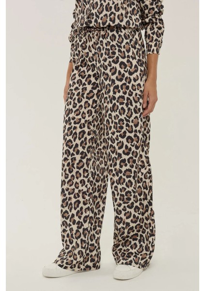 Kadın Leopar Desenli Düz Kesim Pantolon Brown modelleri