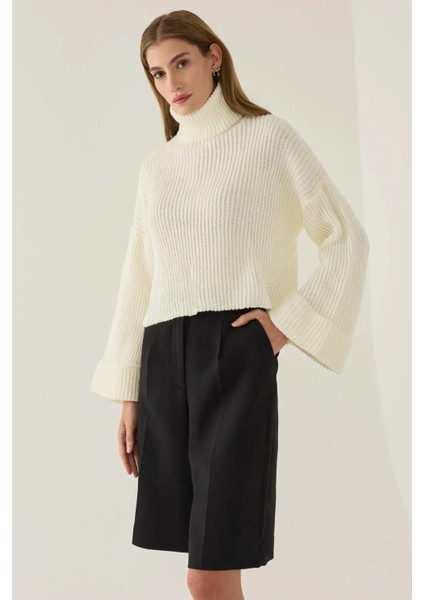 Kadın Büyük Beden Yüksek Yakalı Kazak Tozlu Beyaz