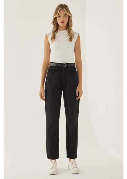 Kadın Mom Fit Yıkama Efektli Jean Grey