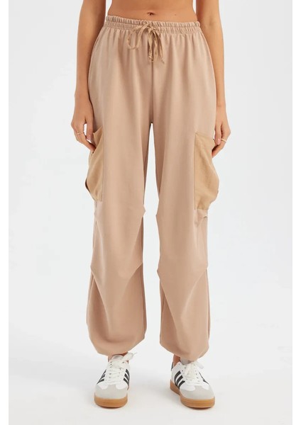 Kadın Bağcıklı Yüksek Bel Dokuma Jogger Pantolon Bej Doğal fırsatları