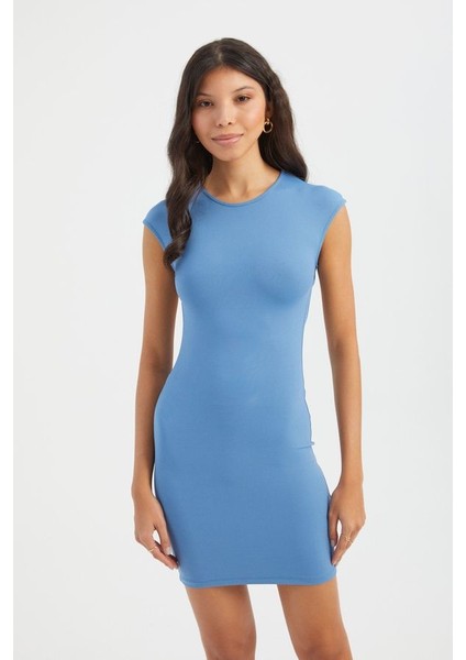 Kadın Arka Kesik Detaylı Bisiklet Yaka Kısa Kollu Mini Beden Oturan Elbise Mavi modelleri
