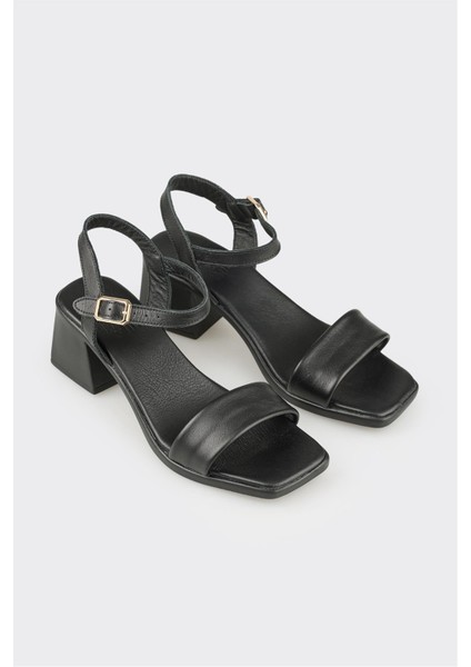 Siyah Deri Kadın Topuklu Sandalet fiyatları