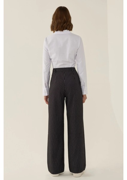 Kadın Yüksek Bel Çizgili Düz Paça Pantolon Siyah fırsatları