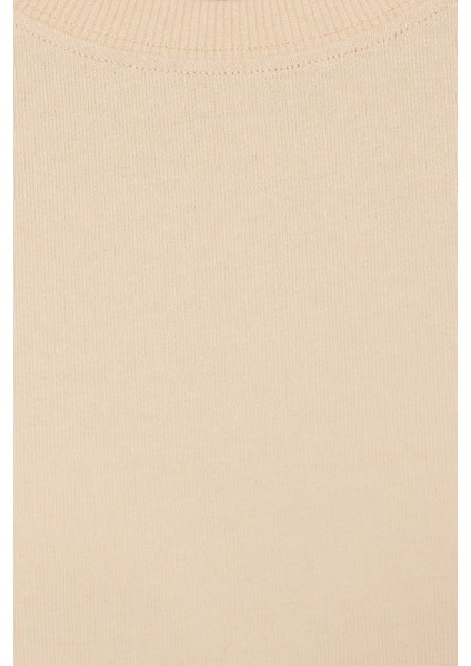 Kadın Rahat Kesim Kısa Kollu Yuvarlak Yaka Tişört Natural indirimleri