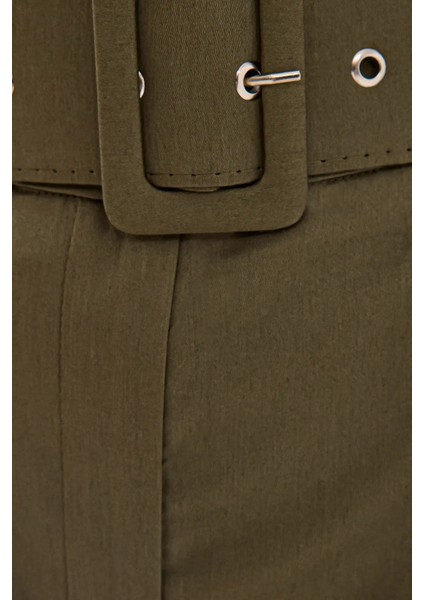 Kadın Cebi ve Kuşak Detaylı Pamuk Yüksek Bel Şort Haki Yeşil indirimleri