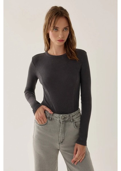 Kadın Yıkamalı Body Gri fırsatları