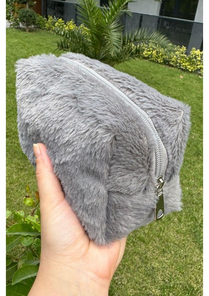 Peluş Makyaj ve Seyahat Çantası