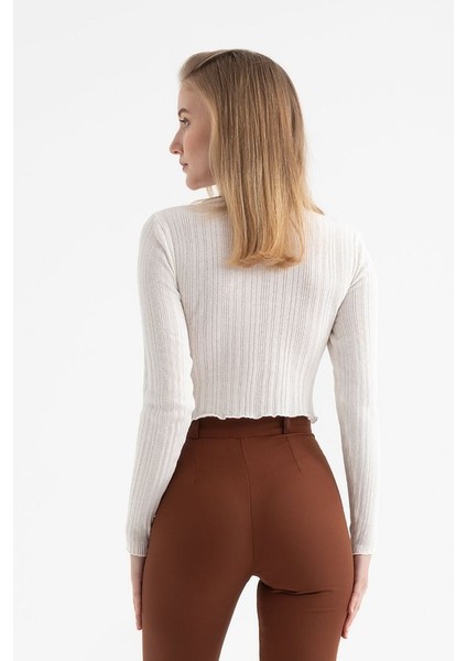 Kadın Tekne Yaka Ruched Göğüs Detaylı Kesikli Uzun Kol Bluz White modelleri