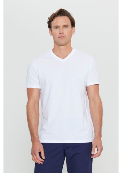 Erkek Beyaz %100 Pamuk Slim Fit Dar Kesim V Yaka Tişört modelleri