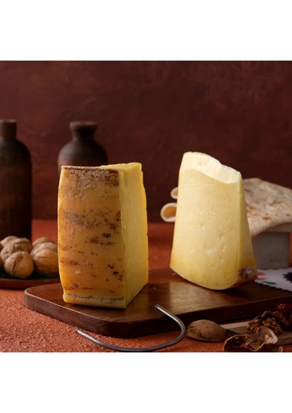 Kars Malakan Eski Kaşar Peyniri 2 Yıllık Şirden Mayalı 1 kg -Kaşarcızade fırsatları