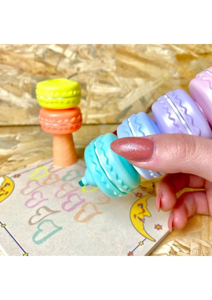 Makaron Dondurma Şeklinde Fosforlu Kalem 6 Renk 6lı Fosforlu Kalem Seti