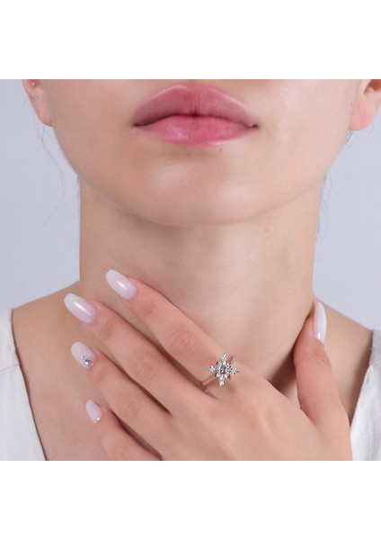 0.05 Karat Pırlanta Yüzük, Kartanesi Motifli, Gerçek Pırlanta, Mücevher Sertifikalı modelleri