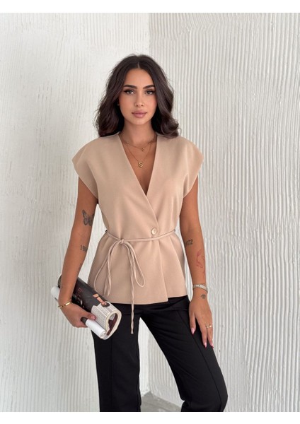 Bej Rengi Kuşak Detaylı V Yaka Şık Bluz