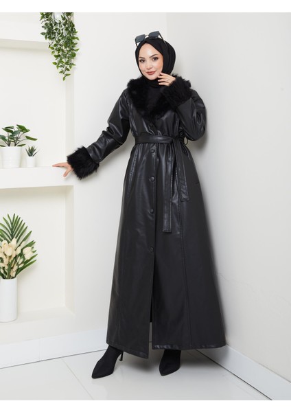 Kadın Kürk Detaylı Fermuarlı Uzun Astarlı Siyah Kap modelleri