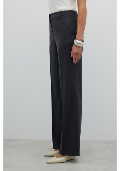 Düz Paça Yün Pantolon Koyu Gri K2612043_058 fırsatları