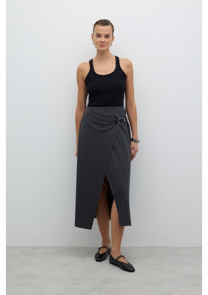 Kruvaze Görünümlü Süs Tokalı Midi Boy Etek Antrasit K2625002_046