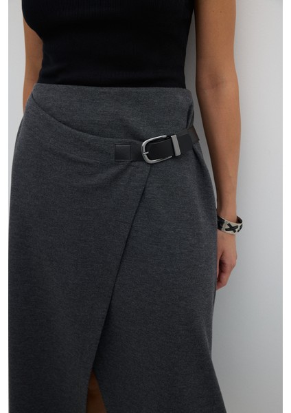 Kruvaze Görünümlü Süs Tokalı Midi Boy Etek Antrasit K2625002_046 indirimleri