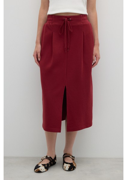 Önden Yırtmaçlı Nakış Detaylı Tek Pilili Midi Boy Etek Bordo K2625003_008 modelleri