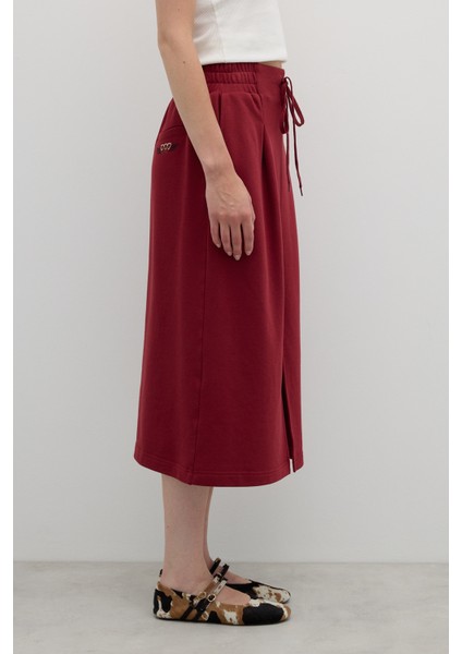 Önden Yırtmaçlı Nakış Detaylı Tek Pilili Midi Boy Etek Bordo K2625003_008 fırsatları