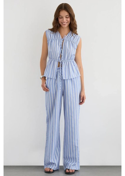 Kadın Fiyonk Detaylı Çizgili Bisiklet Yaka Bluz Blue fiyatları