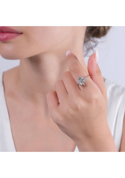 0.49 Karat Pırlanta Yüzük, Kar Tanesi Figürlü, Gerçek Pırlanta, Sertifikalı Mücevher modelleri