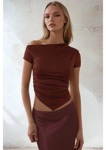 Kadın Soft Touch Drape Detaylı Asimetrik Üst Kestane Kahvesi