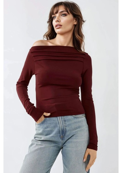 Kadın Asimetrik Yaka Drape Detaylı Örme Üst Red fiyatları