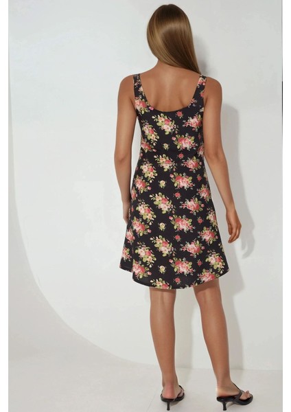 Kadın U Yaka Çiçek Desenli Mini Elbise Siyah indirimleri