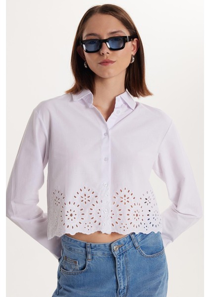 Kadın Slim Fit Dar Kesim Uzun Kollu Beli Detaylı Beyaz Gömlek fiyatları
