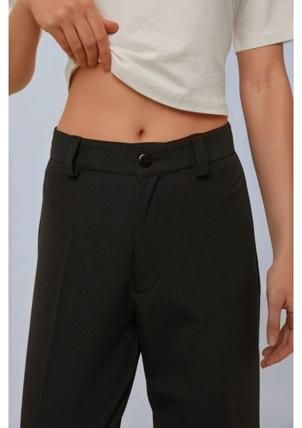 Kadın Yüksek Bel Straight Kumaş Pantolon Siyah fırsatları
