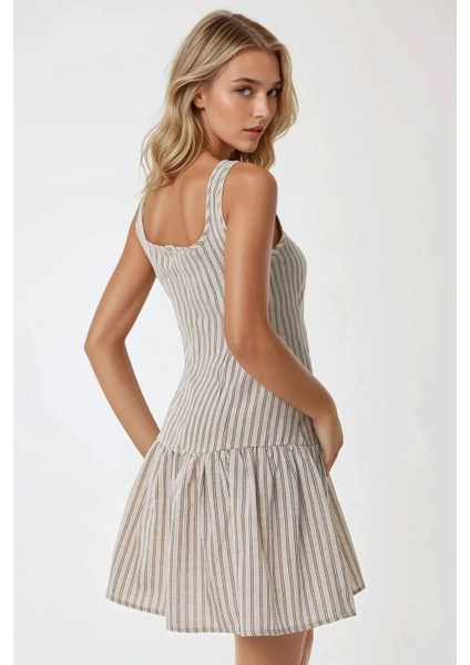 Kadın Kare Yaka Çizgili Fitted Mini Elbise Beyaz modelleri