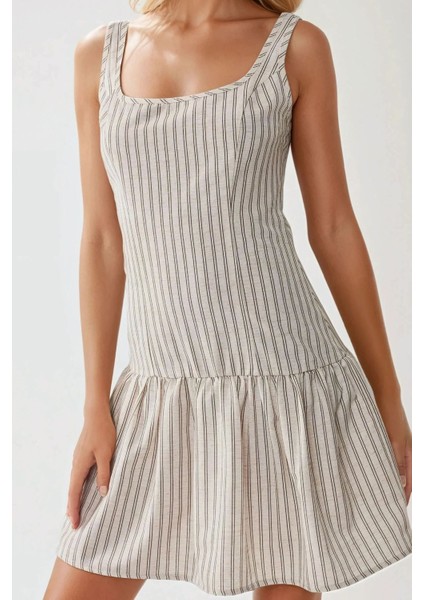 Kadın Kare Yaka Çizgili Fitted Mini Elbise Beyaz fırsatları