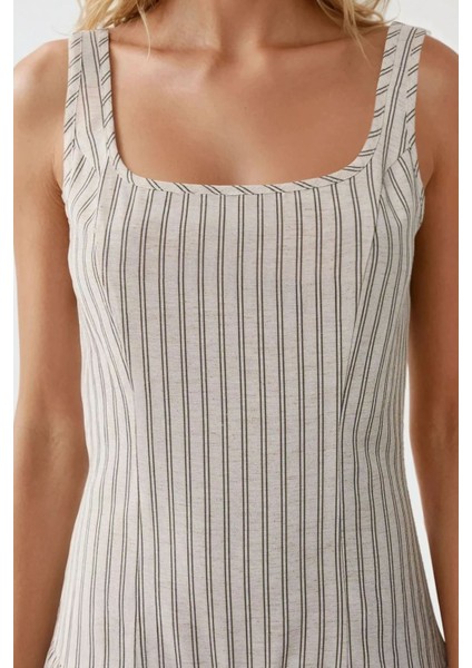 Kadın Kare Yaka Çizgili Fitted Mini Elbise Beyaz indirimleri