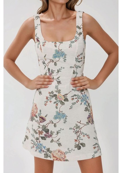 Kadın Keten Görünümlü Çiçek Desenli Gipe Detaylı Mini Elbise Allık Pembe fırsatları