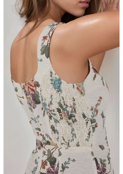 Kadın Keten Görünümlü Çiçek Desenli Gipe Detaylı Mini Elbise Allık Pembe