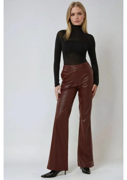 Kadın Yılan Desenli Suni Deri Flare Pantolon Brown fırsatları