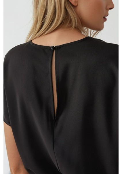 Kadın Geniş Paça V Yaka Beli Lastikli Tulum Siyah indirimleri