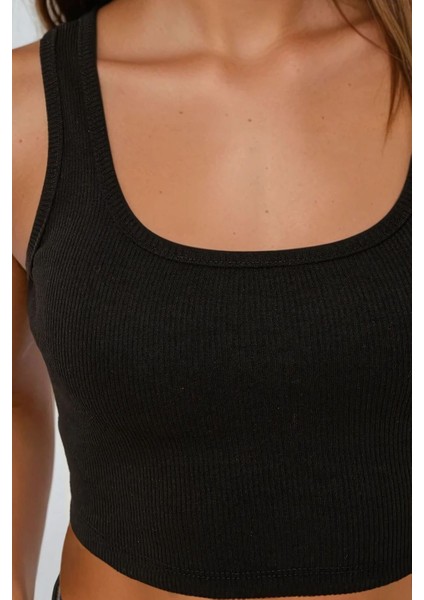 Kadın Basic Bisiklet Yaka Crop Üst Black fırsatları