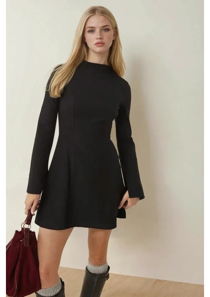Kadın Dik Yaka Flare Mini Elbise Siyah