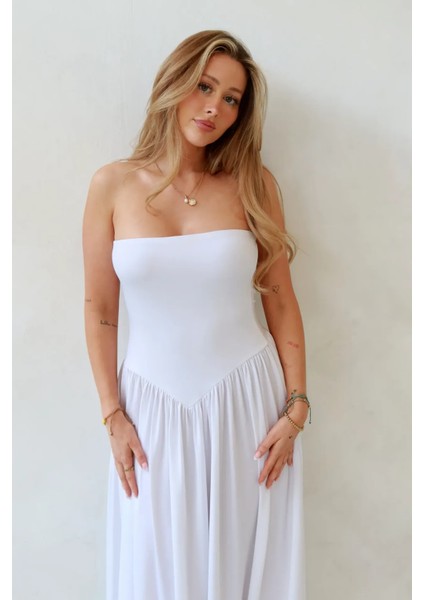 Kadın Sofie Straplez Vücuda Oturan Sandy Maxi Elbise White fırsatları