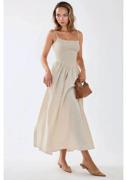 Kadın Kare Yaka Üstü Gipeli Yırtmaçlı A-Form Maxi Elbise Natural modelleri