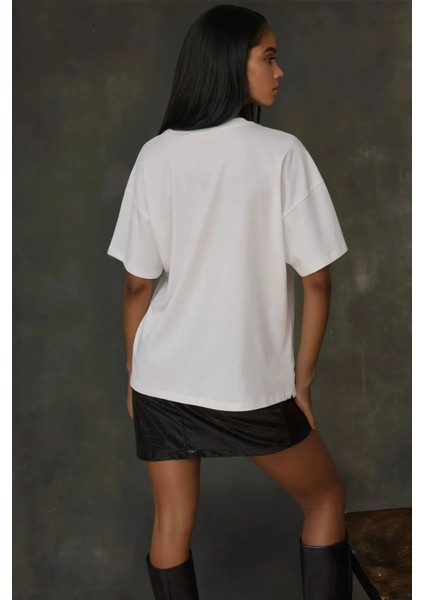 Kadın Kadın %100 Pamuk Bisiklet Yaka Oversize Beyaz Baskılı T-Shirt Orange indirimleri