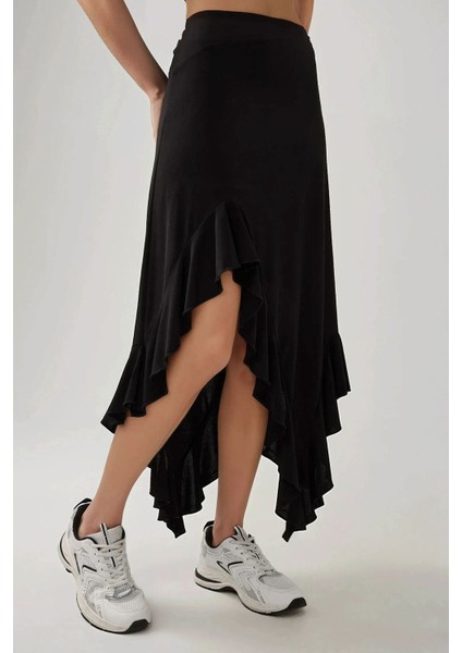 Kadın Dantelli Drapeli Asimetrik Maxi Etek Siyah