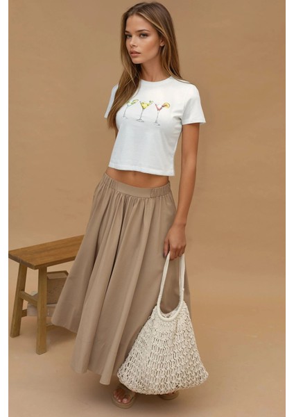 Kadın Baskı Detaylı Regular Fit Bisiklet Yakalı %100 Pamuklu Crop T-shirt Tozlu Beyaz