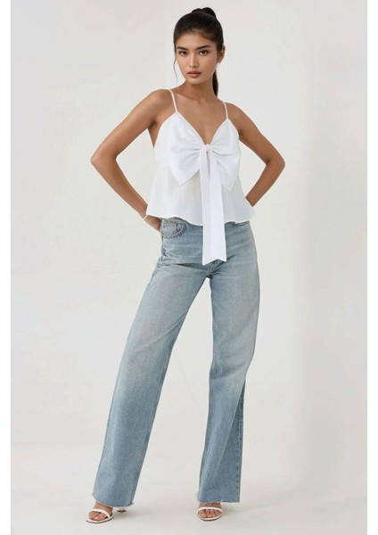 Kadın Fiyonk Detaylı V Yaka Bluz White fiyatları