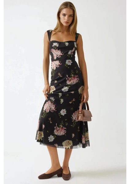 Kadın Kalp Yaka Desenli Maxi Elbise Siyah